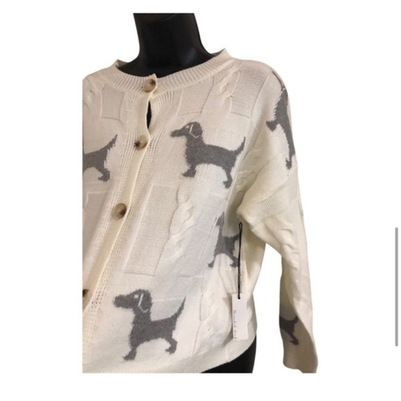Cream & gray dachshund puppy dog print adorable cardgian sweater size medium new - Picture 5 of 10